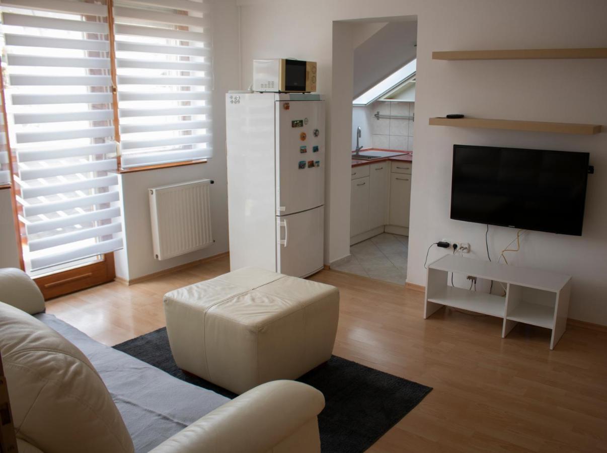 Csalogány Apartman Szekszárd Exterior foto